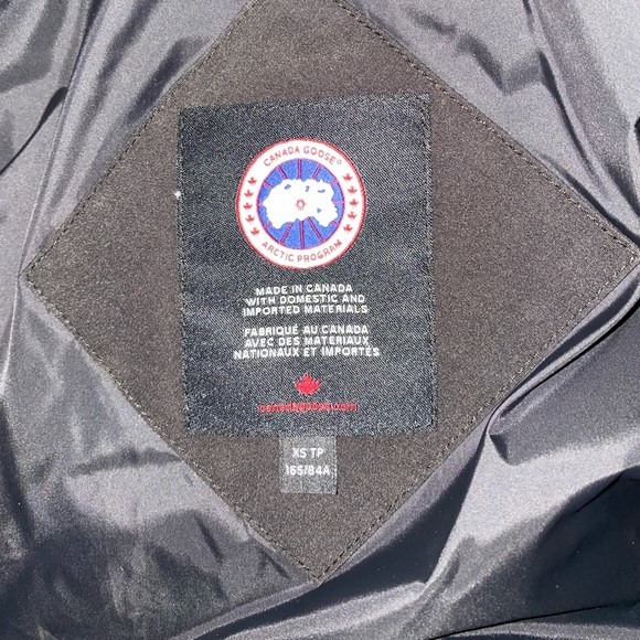 Canada Goose Shelburne Parka XS - Picture 9 of 12